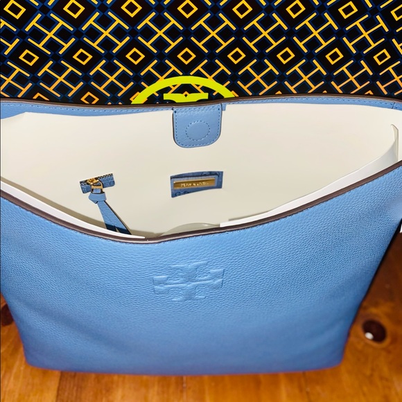 Tory Burch Thea Hobo purse - Picture 5 of 7